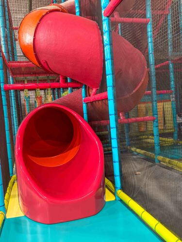 idee-sortie-famille-montaigu-ludi-planet