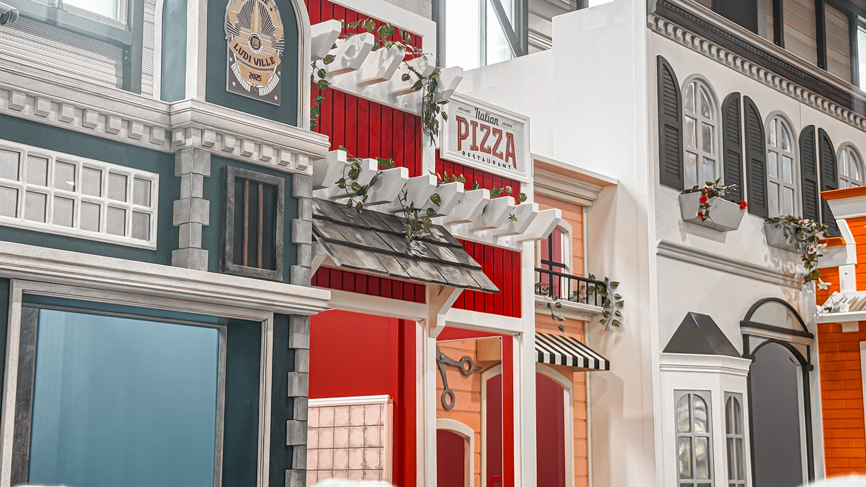 mini-ville-ludi-planet-jeux-d-imitation- nante